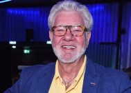 马修·凯利(Matthew Kelly)说，74岁的他花光了所有的钱，“被迫继续工作”